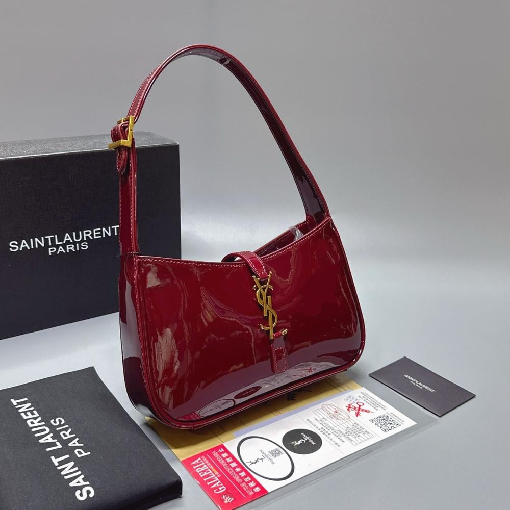 Sac à Rabat Structuré – Chaîne Dorée & Élégance Intemporelle