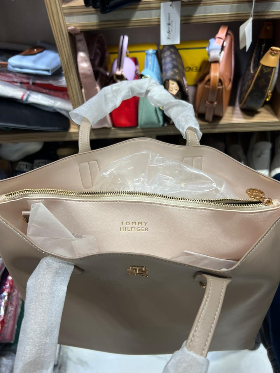 Grand Sac Cabas Minimaliste – Élégance Moderne & Grande Capacité