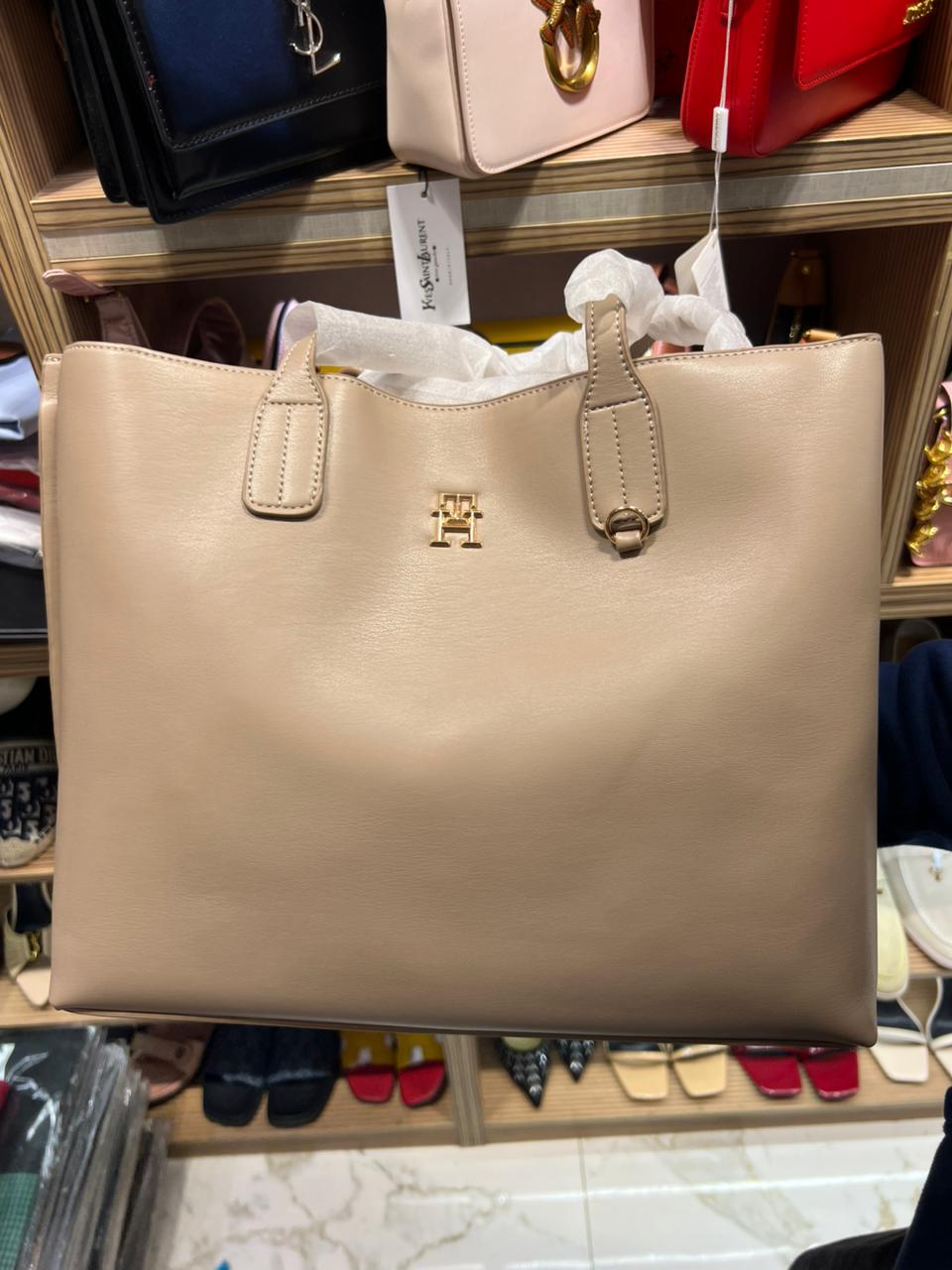 Grand Sac Cabas Minimaliste – Élégance Moderne & Grande Capacité